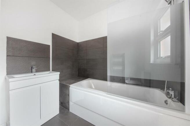 Flat 2, 43 Cobbold Road - mKOxgYug5uM5munLoaXF.jpg