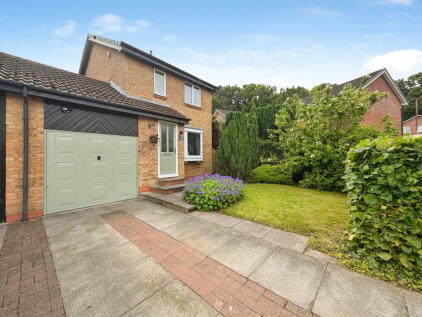 Crookburn Close, Lowry Hill