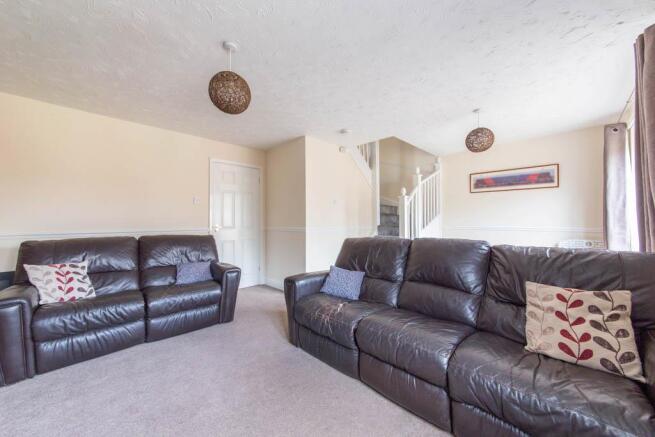 7 Baker Close LOW RES-11.jpg