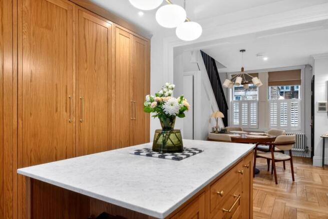 3 bed Semi-Detached for sale Image 8