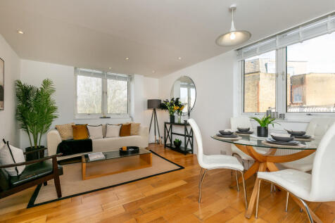 Earls Court Road, London, W8