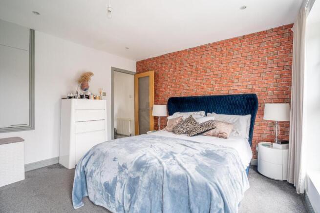 3 bed Detached to rent Image 7