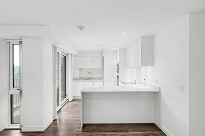 2 bed Apartment for sale Image 4