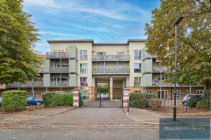 Flat 99, Smoothfield Court, Hibernia Road, Hounslow TW3 3RJ