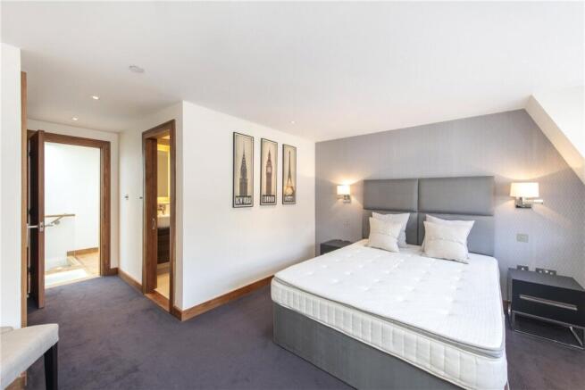 Bedroom & En-Suite