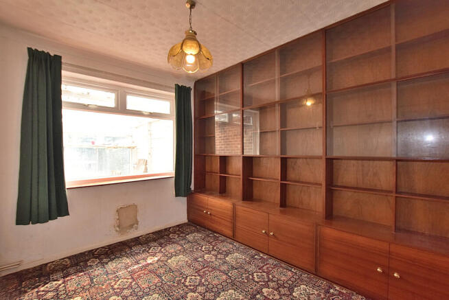 3 bed Semi-Detached for sale Image 5
