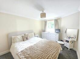 Flat 4, 113 The Keep, Regents Park Road, Southampton SO15 8AJ