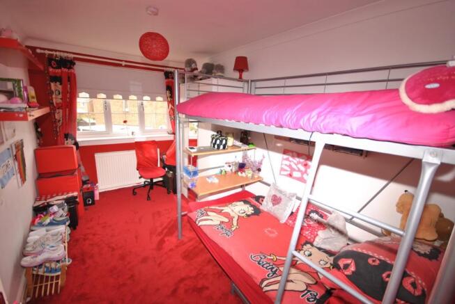 BEDROOM 2