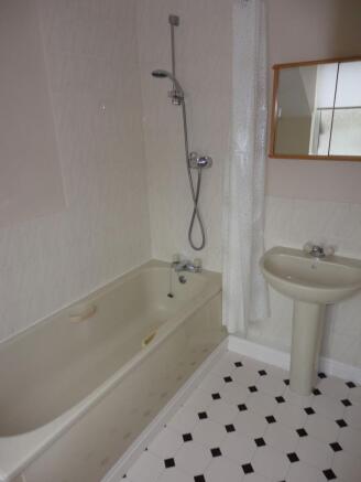 En-suite Bathroom