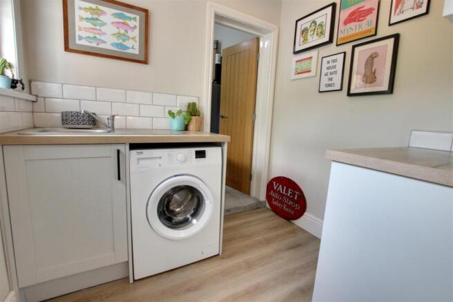 2 bed Terraced for sale Image 9