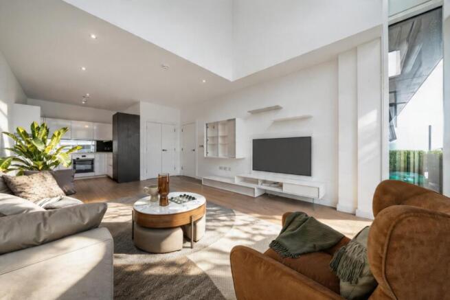 Property_E15C_104...