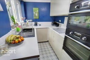 201, Moorfield, Harlow CM18 7QL