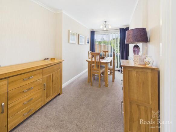 3 bed Semi-Detached for sale Image 8