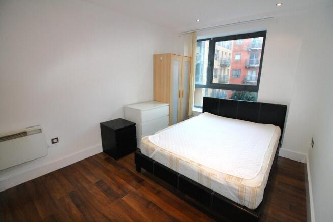 2 bed Apartment to rent Image 6