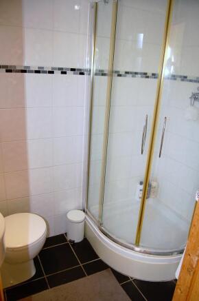 Cloak/shower room