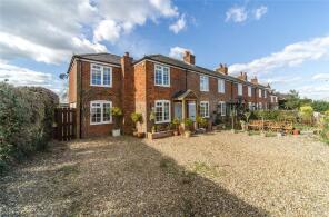 1, Bennetts Cottages, Dunn Street Road, Bredhurst ME7 3ND