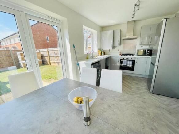 Kitchen/Breakfast Room