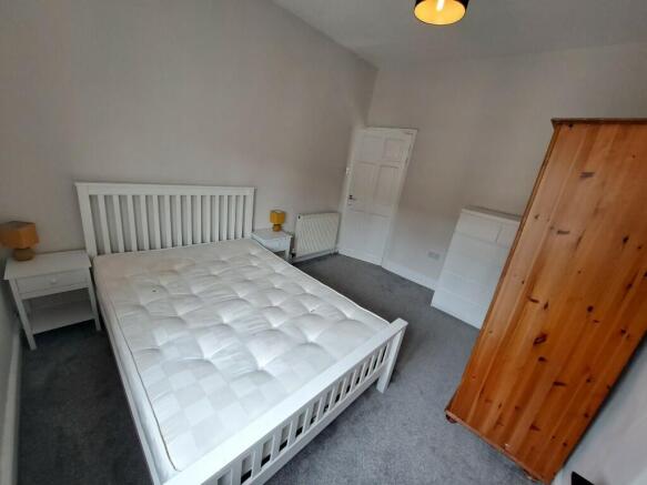 2 bed Terraced to rent Image 10