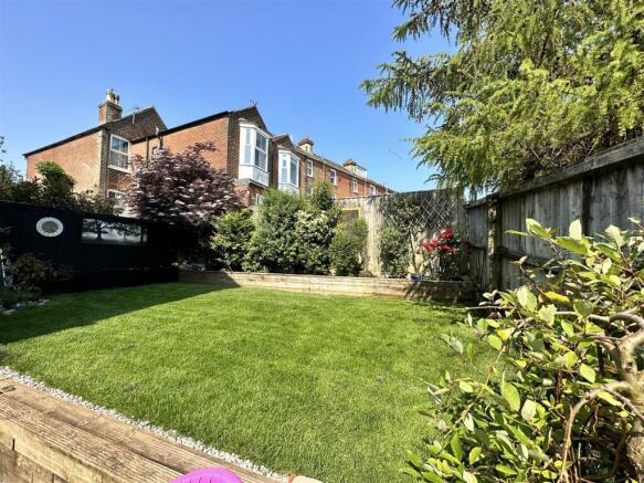 52 Alexandra Road rear garden.jpg