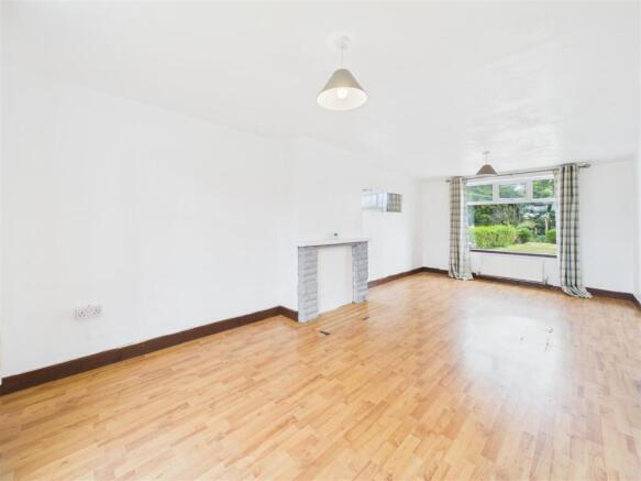 Lounge/Dining room