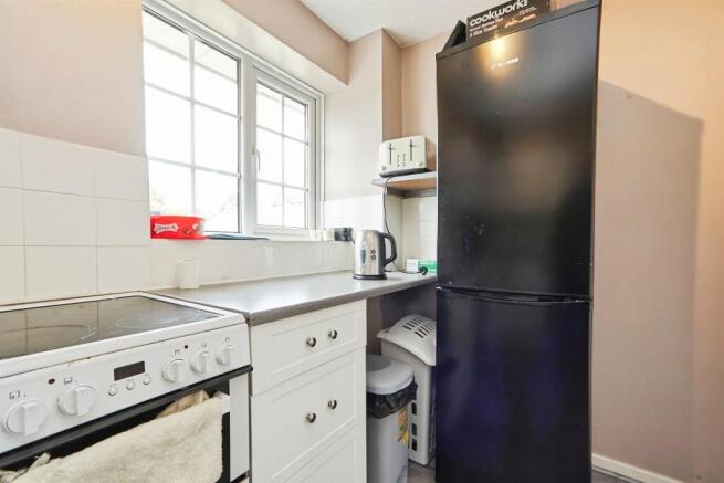 1 bed Flat for sale Image 5