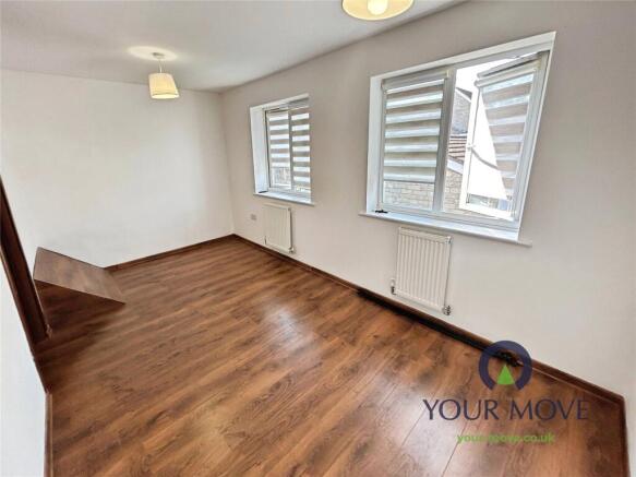 2 bed End of Terrace to rent Image 12