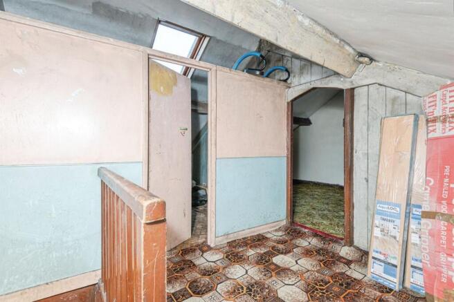 3 bed Terraced for sale Image 11