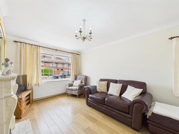 2 bed Detached Bungalow for sale Image 7