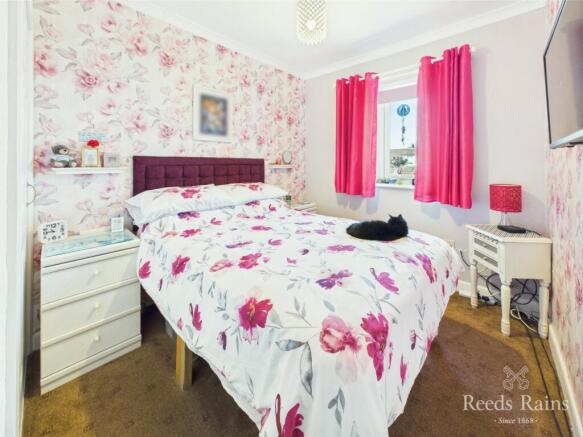2 bed Apartment for sale Image 8