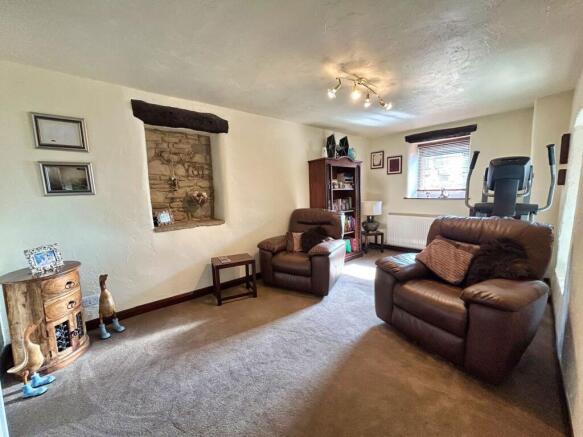 4 bed Barn Conversion for sale Image 10