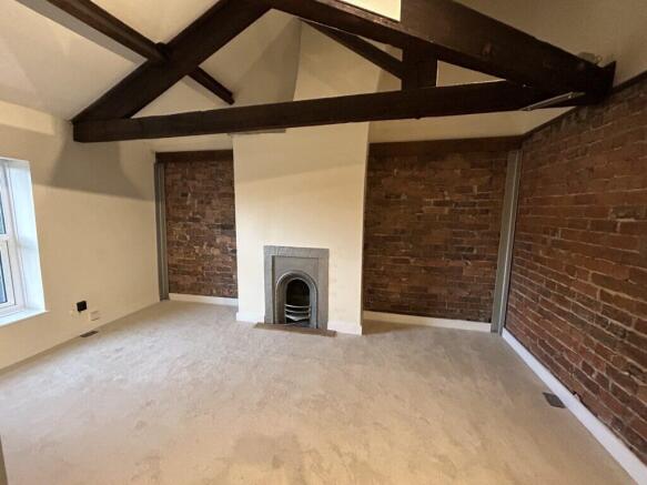 1 bed Terraced to rent Image 5