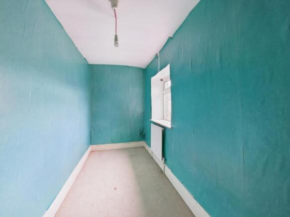 2 bed Terraced for sale Image 5