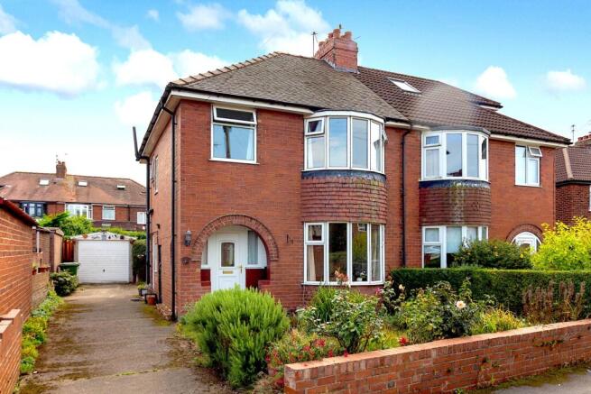 3 bed Semi-Detached for sale Image 4