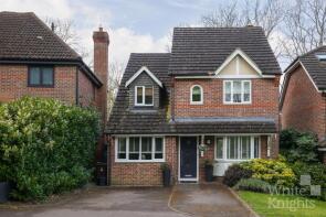 59, Woodcock Court, Reading RG7 1BZ