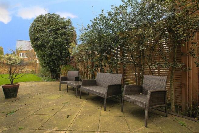 PATIO.jpg