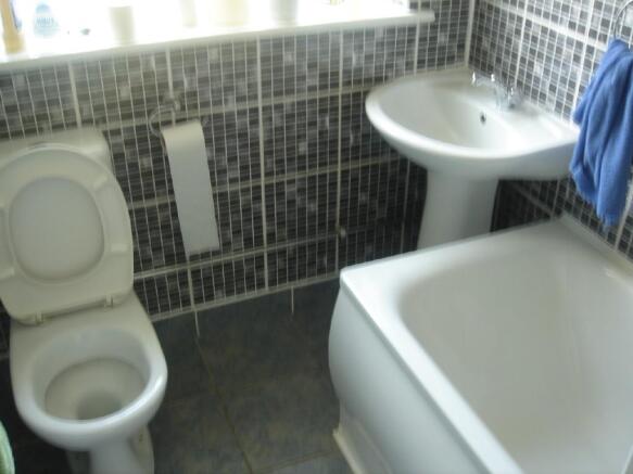 Bathroom angle 3