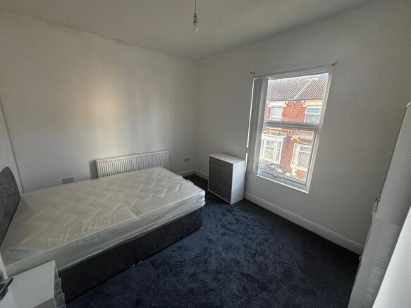 3 bed Terraced to rent Image 6