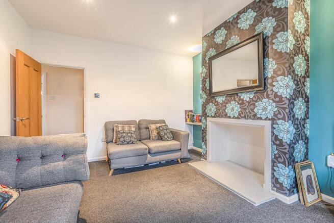 3 bed House to rent Image 4