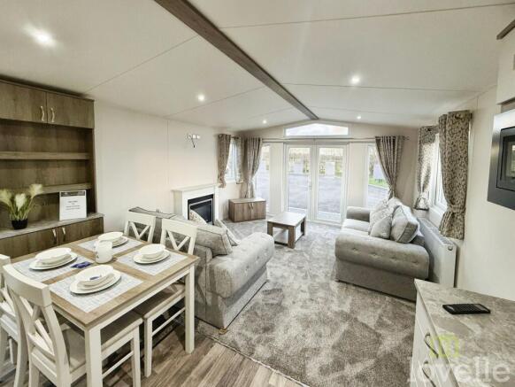 Living/Kitchen/Dining