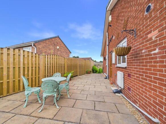 2 bed Semi-Detached Bungalow for sale Image 11