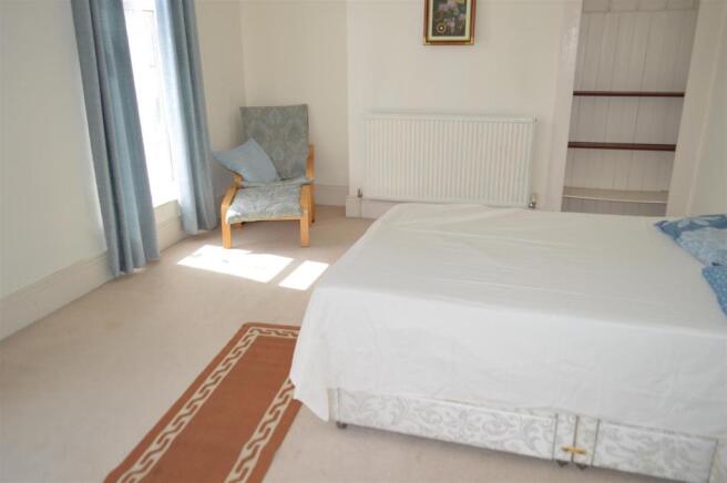 BEDROOM 1 (FRONT)