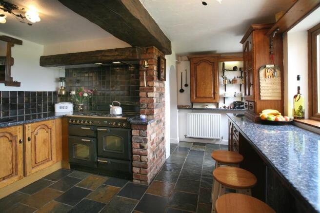 BREAKFAST KITCHEN