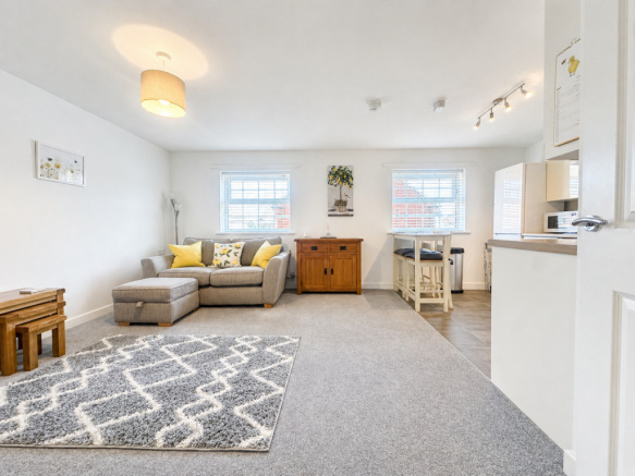 Living Room/Kitchen