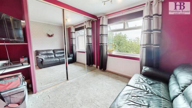 3 bed Terraced for sale Image 10