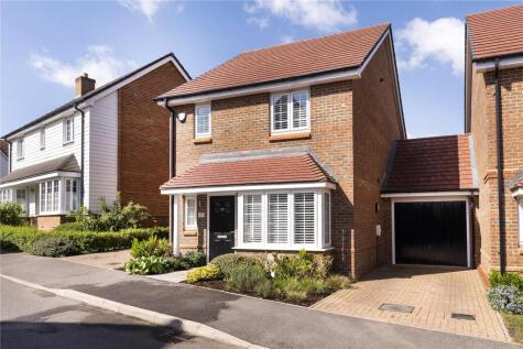 St Johns Way, Edenbridge, Kent, TN8