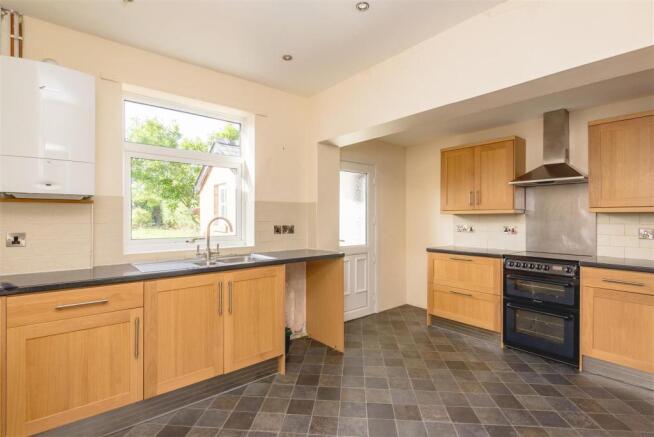 27 North Road, Builth Wells,-21.jpg