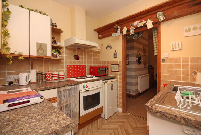 Photo 10