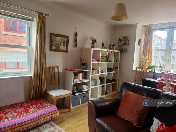 1 bed Flat to rent Image 7