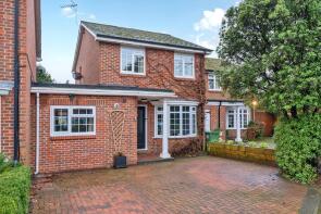 19, Churchill Drive, Weybridge KT13 9HE