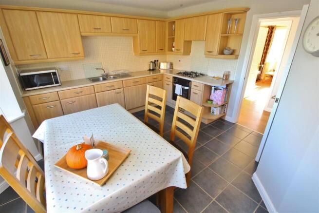 06 Kit.JPG